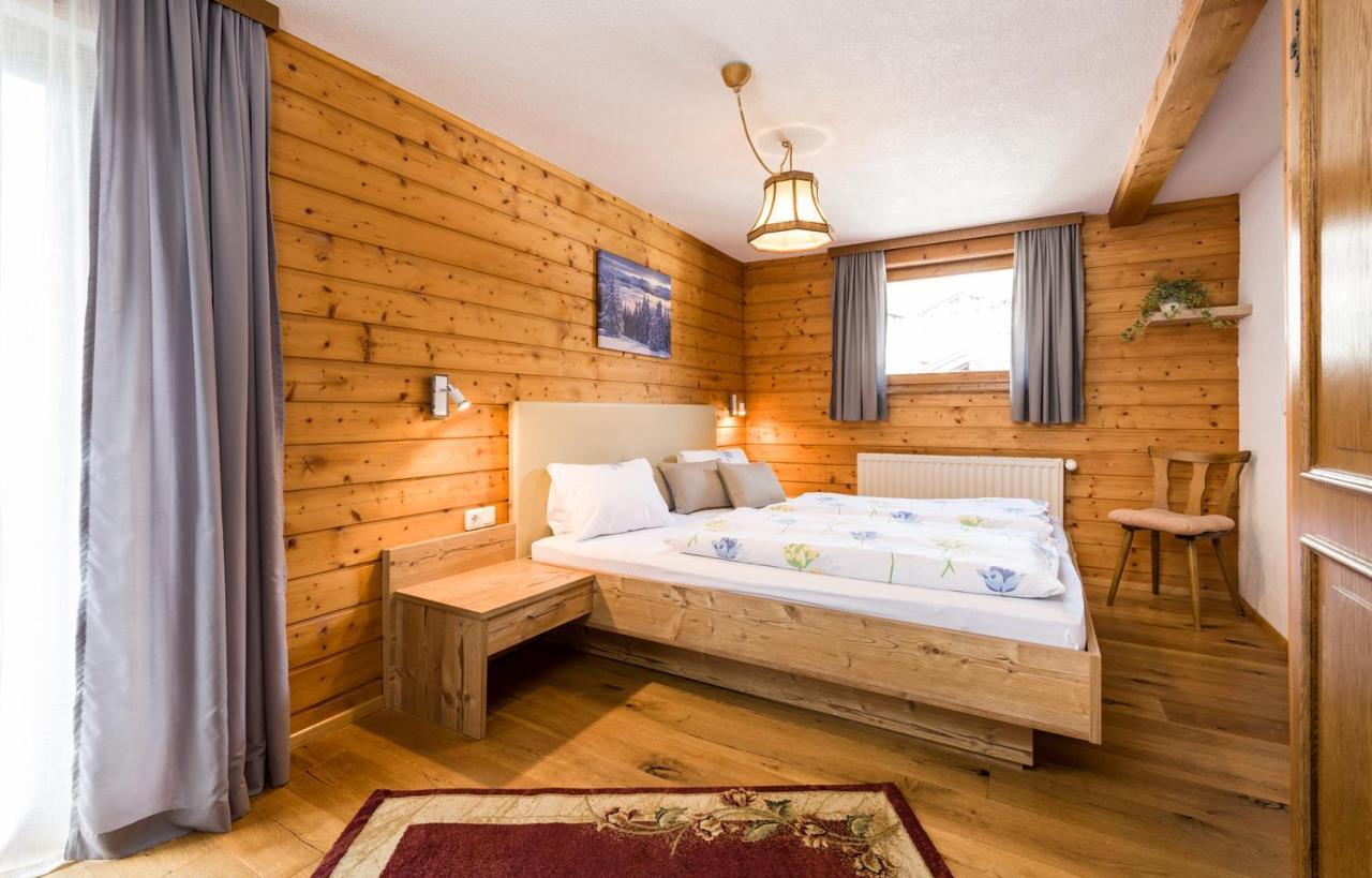 Gaestehaus Zugspitzblick Berwang Exterior foto