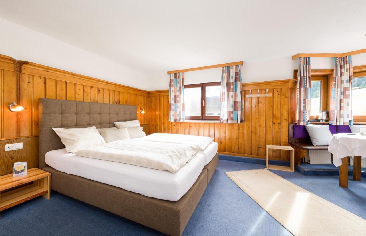 Gaestehaus Zugspitzblick Berwang Exterior foto