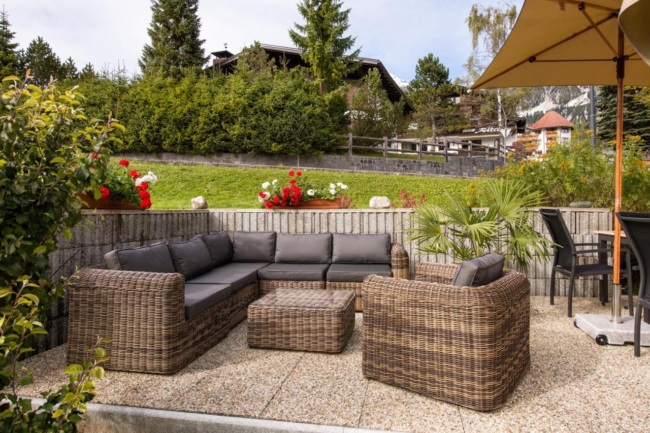 Gaestehaus Zugspitzblick Berwang Exterior foto