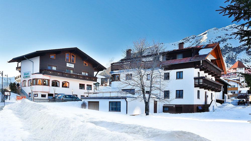 Gaestehaus Zugspitzblick Berwang Exterior foto